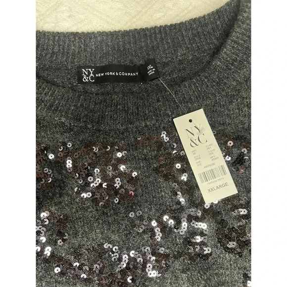 New York and Company Long Sleeve Crew Neck, Heathered Gray, in XXL - Picture 7 of 9